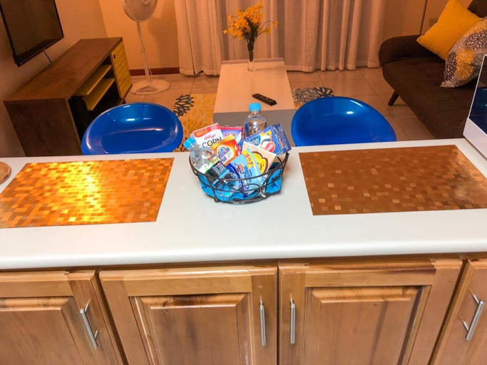 Food & Drinks, Waterloo Executive Guest Apartment