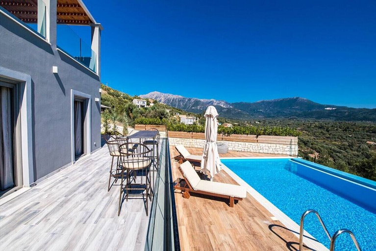 Room 4, Villa Ostria 4 Aria Drakatos, Ionian Islands