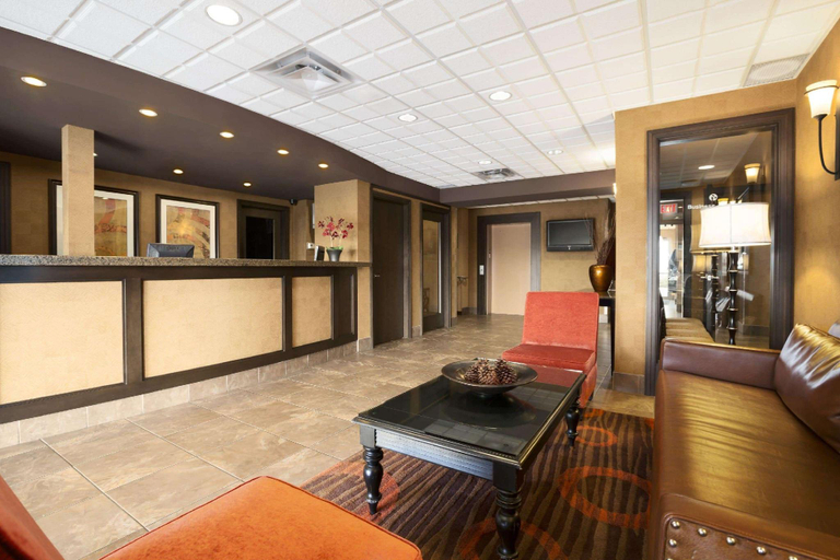 Public Area 2, Ramada by Wyndham Surrey/Langley, Greater Vancouver