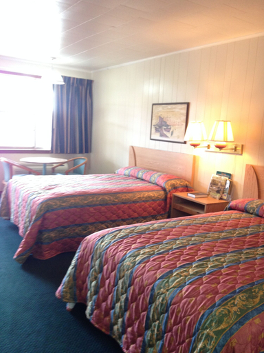 Bedroom 3, Royal Inn, Monroe