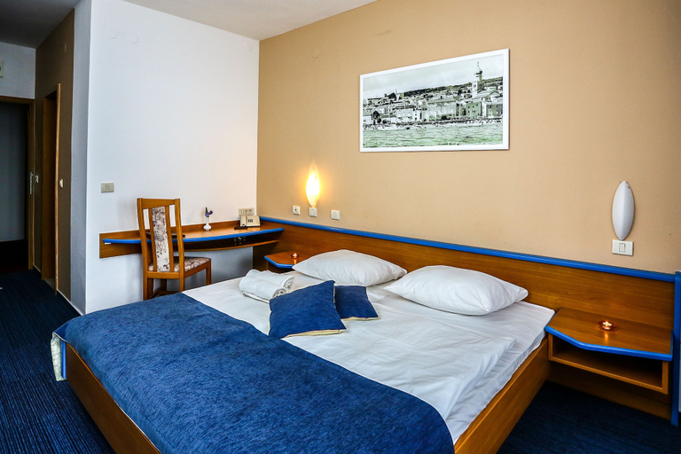 Bedroom 3, Hotel Drazica, Krk