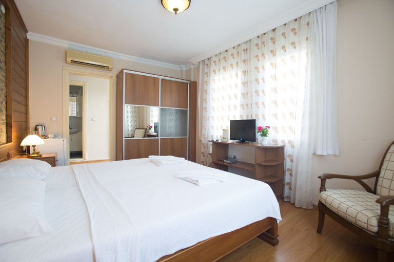 Bedroom 2, Dedeminn Garden Hotel, Fethiye