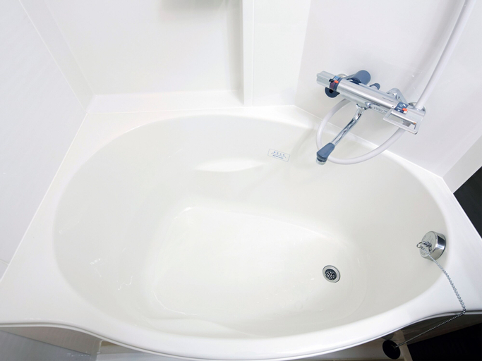 Bathroom 28