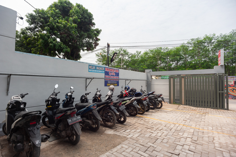 Exterior & Views 5, RedDoorz @ Kali Balok Lampung, Bandar Lampung