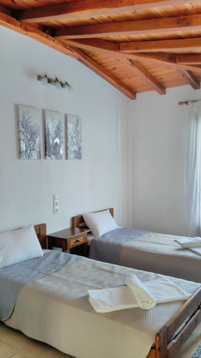 Bedroom 2, Villa Maraki, Thessaly