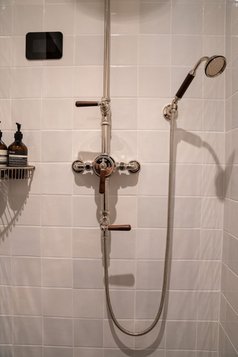 Bathroom 5, Eleven Chalet Hibou, Savoie