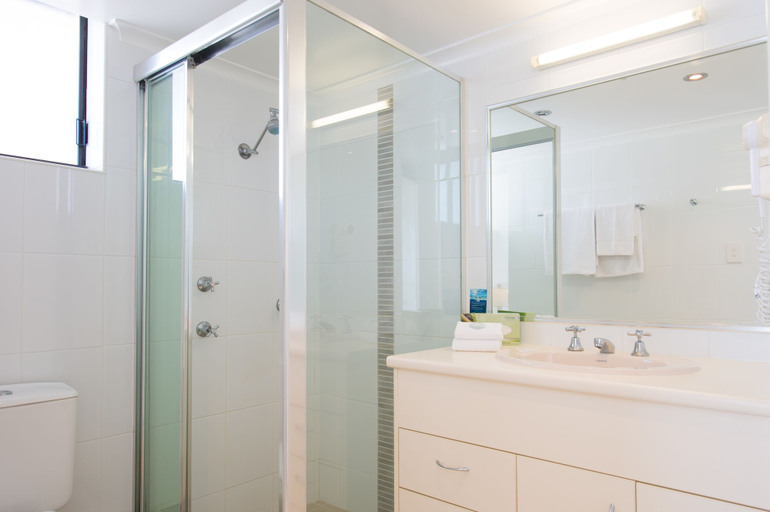 Bathroom 4, Beach House Seaside Resort Coolangatta, Gold Coast