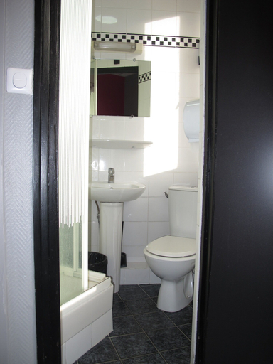 Bathroom 4, Peace & Love - Hostel, Paris