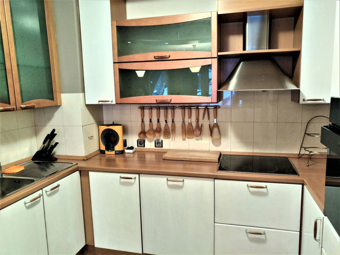 Others 5, Baratero City Corner II Apartment, Stolichna