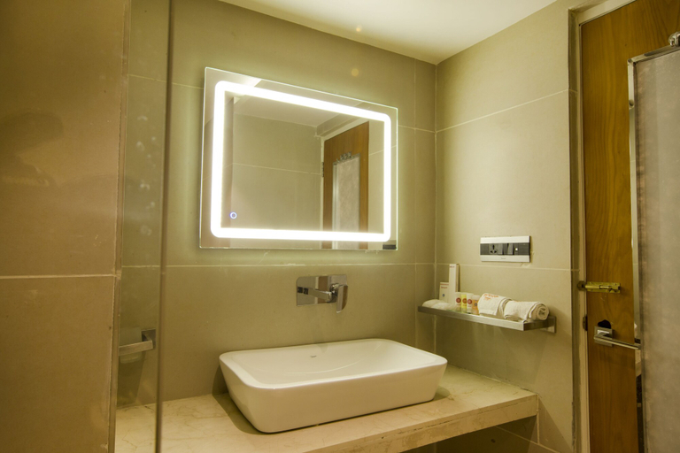 Bathroom 4, Hotel Shubh Inn, Bhopal
