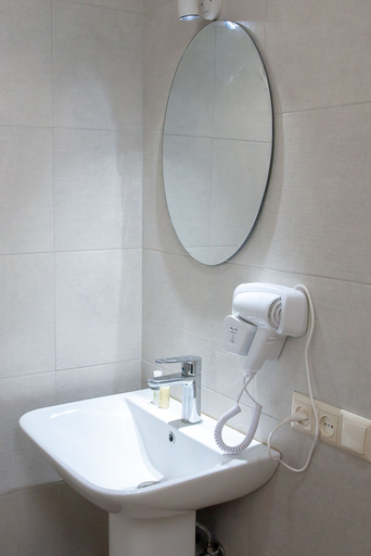 Bathroom 3, Hotel Casa Calda, Kutaisi