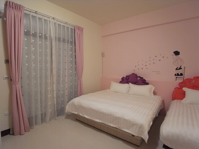 Bedroom 2, Oman Is Very Happy B&B, Hualien