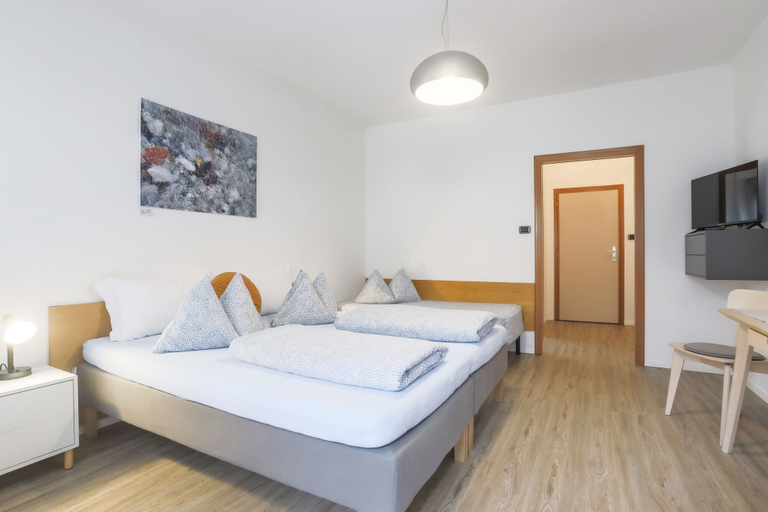 Bedroom 4, Gasthof Salurn, Bolzano