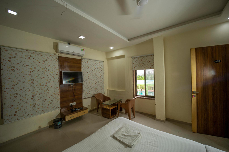 Bedroom, River View Resort, Dungarpur