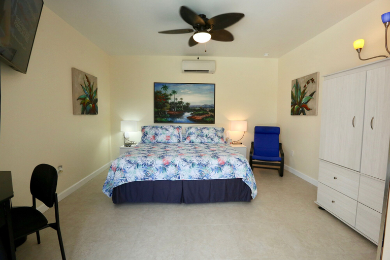 Bedroom 3, Fantasy Island Inn – Caters to Men, Broward