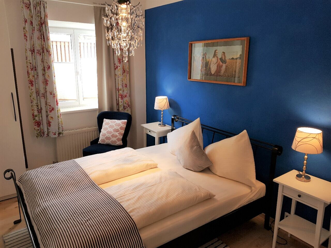Bedroom 3, Haus Montana, Reutte