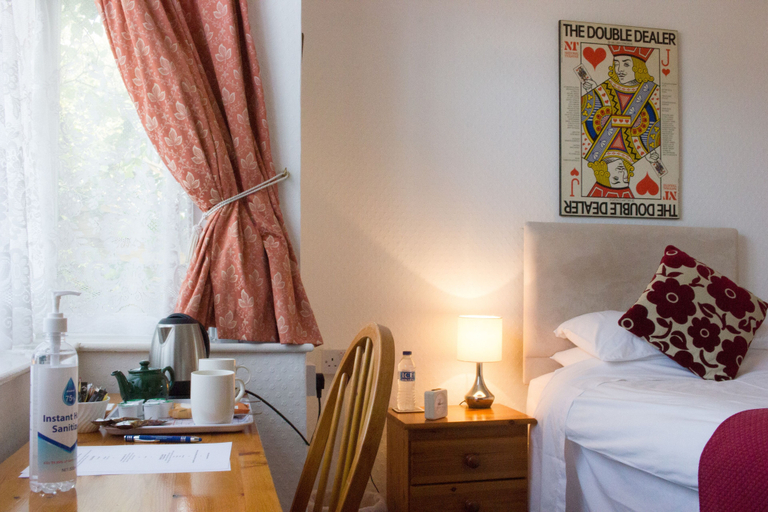 Bedroom 2, Moss Cottage, Warwickshire