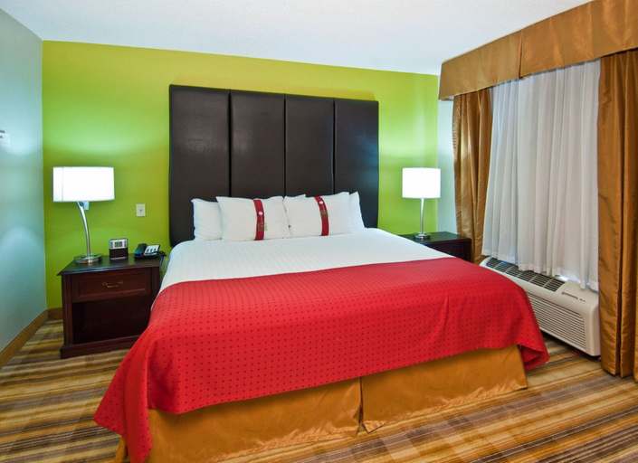 Bedroom 2, Holiday Inn VICKSBURG by IHG, Warren