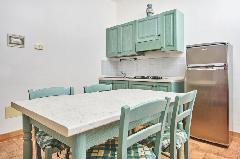 In-room dining 5, Appartamenti Il Mare e La Quiete, Livorno