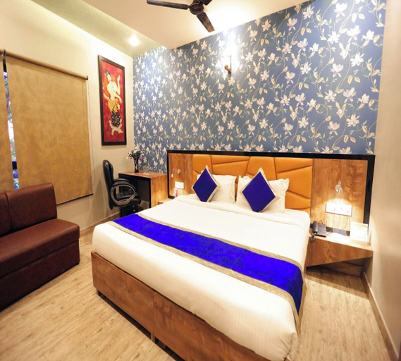 Bedroom 3, Hotel Runway Inn, Varanasi