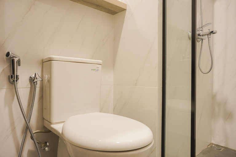 Bathroom 4, Stunning Studio at Ciputra World 2 Apartment, South Jakarta