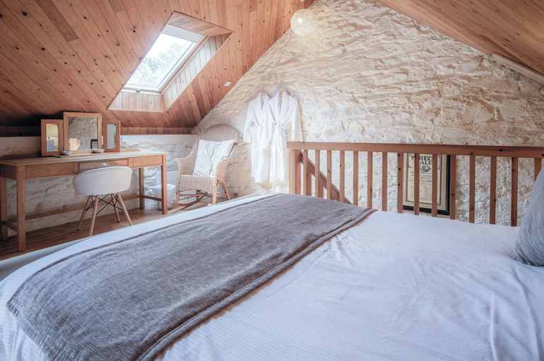 Bedroom 3, The Apple Store - 1 Bedroom Cottage - St Ishmael's, Pembrokeshire