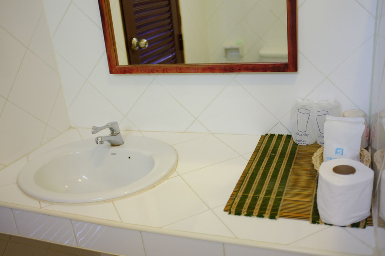Bathroom 4, Thaniza Beachfront Resort, Ko Phangan