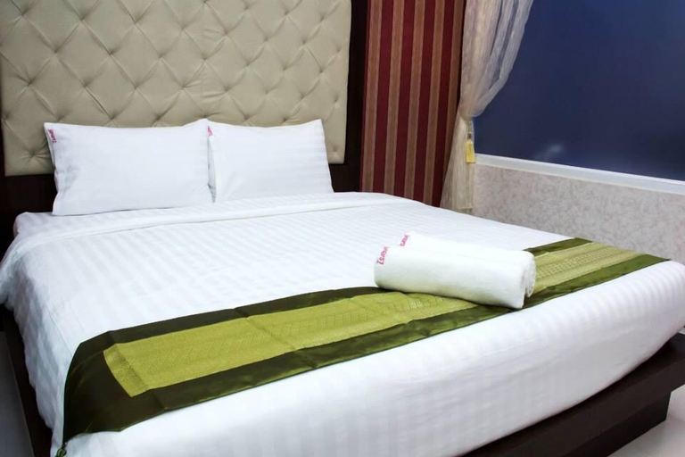 Bedroom 4, Roses Hua Hin Hotel, Hua Hin