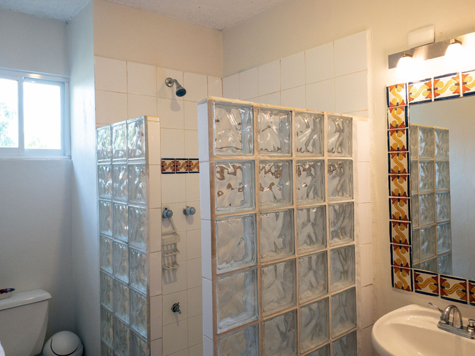 Bathroom 4, Casa Mulder, Benito Juárez