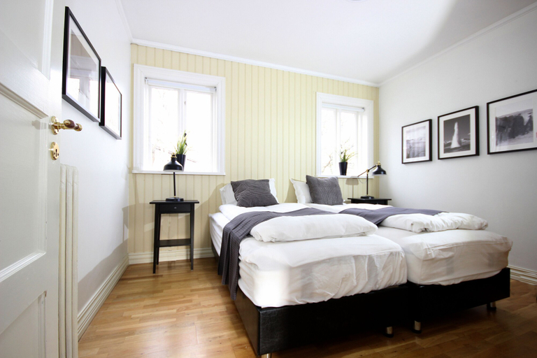 Bedroom 2, Hringbraut 90, Reykjavík