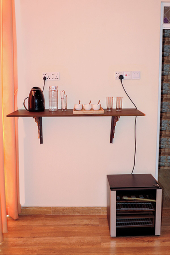 Others 5, Woody Crest Hotel, Trincomalee Town and Gravets