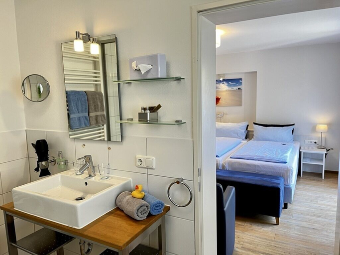 Bedroom 4, Hotel garni DünenNest, Nordfriesland