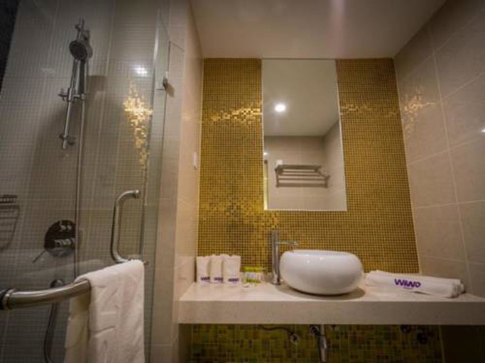 Bathroom 4, Wiwo Hotels, Bintulu
