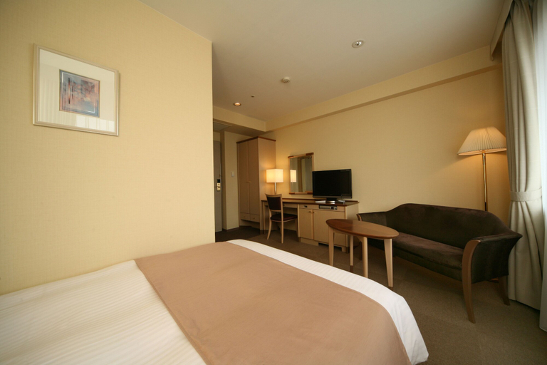 Bedroom 3, Tokachi Gardens Hotel, Obihiro