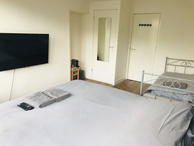 Bedroom 3, Hotel Canal View, Amsterdam