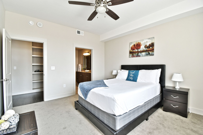 Bedroom, Corporate Suites at Victory Park Dallas, Dallas