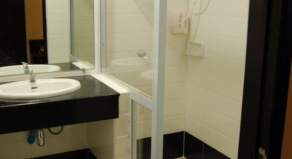 Bathroom 5, Hotel Yankin, Yangon