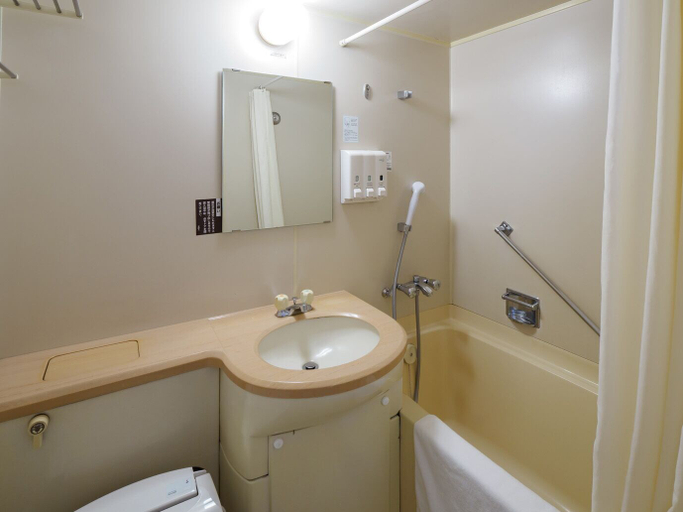 Bathroom 5, Airline Hotel, Miyazaki