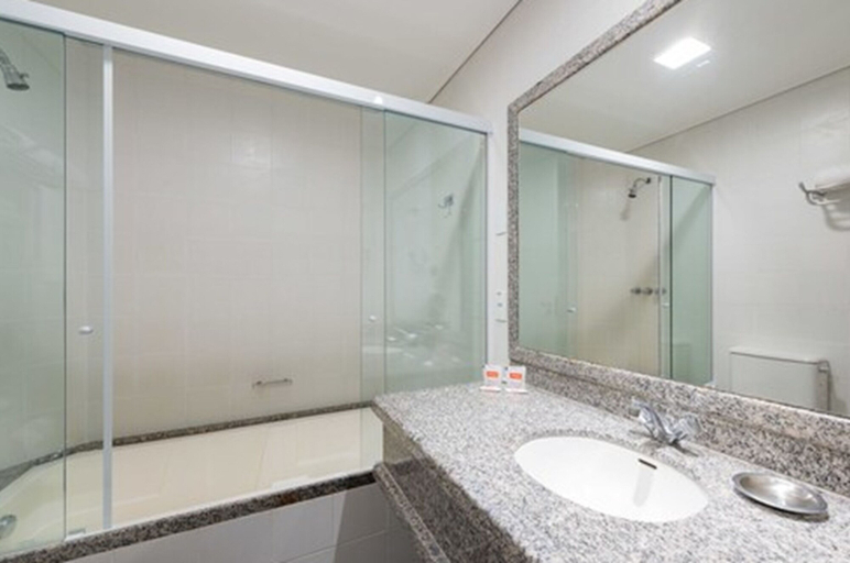 Bathroom 5, Monreale Plus Midtown Campinas, Campinas