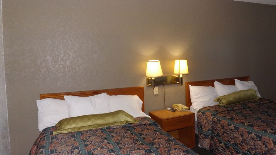 Bedroom 3, KCI Lodge, Kansas City