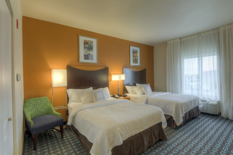 Bedroom 2, Fairfield Inn & Suites by Marriott Laramie, Albany
