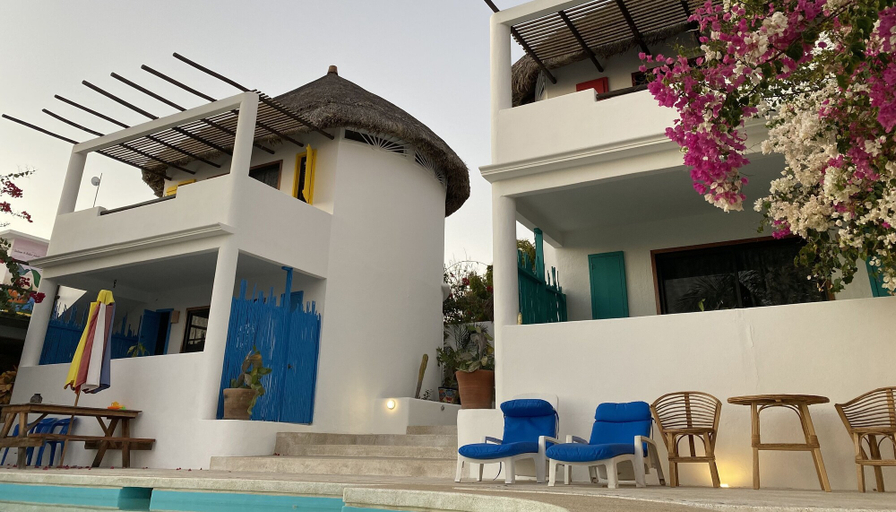 Exterior & Views 2, Beachfront Paradise Boutique Hotel - Alebrijes Jacuzzi Villa, Dist. Pochutla