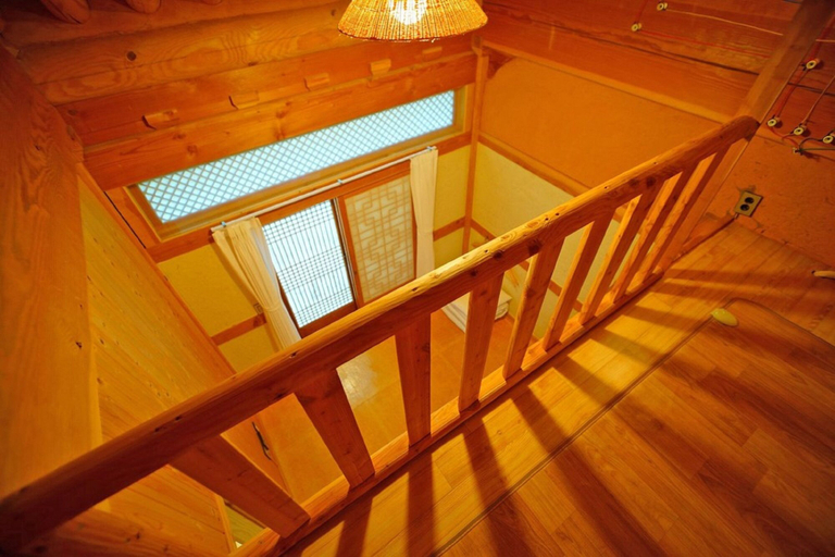 Others 5, Hanok goeul, Jeonju