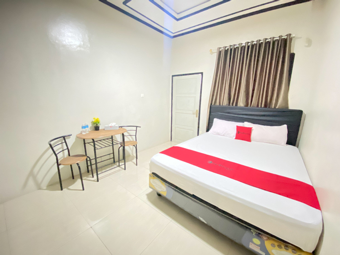 Bedroom 2, RedDoorz @ Porodisa Homestay Palu, Palu