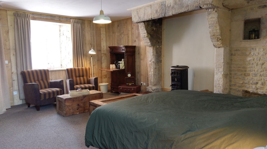Bedroom 4, Domaine Airborne, Manche