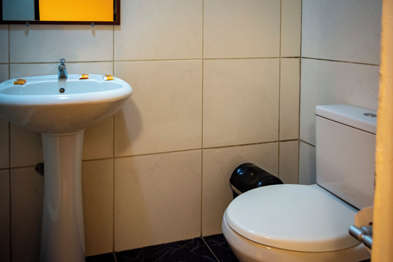 Bathroom 3, Don Feli House, Urubamba