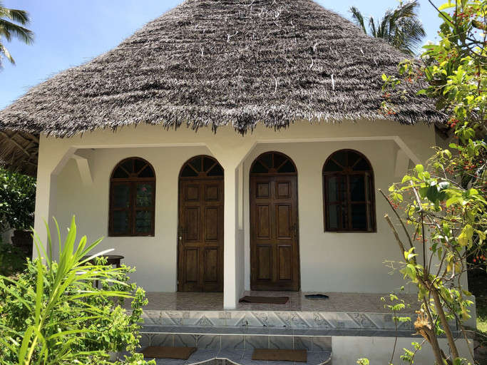 Exterior & Views 2, Blue Earth Beach Bungalows, Kusini
