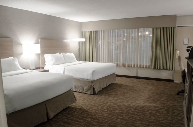 Bedroom 4, Holiday Inn FARGO by IHG, Cass