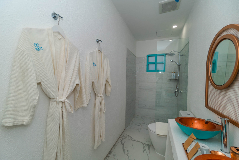 Bathroom 26