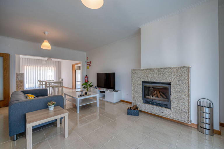 Others 5, Central Suites Arouca, Arouca